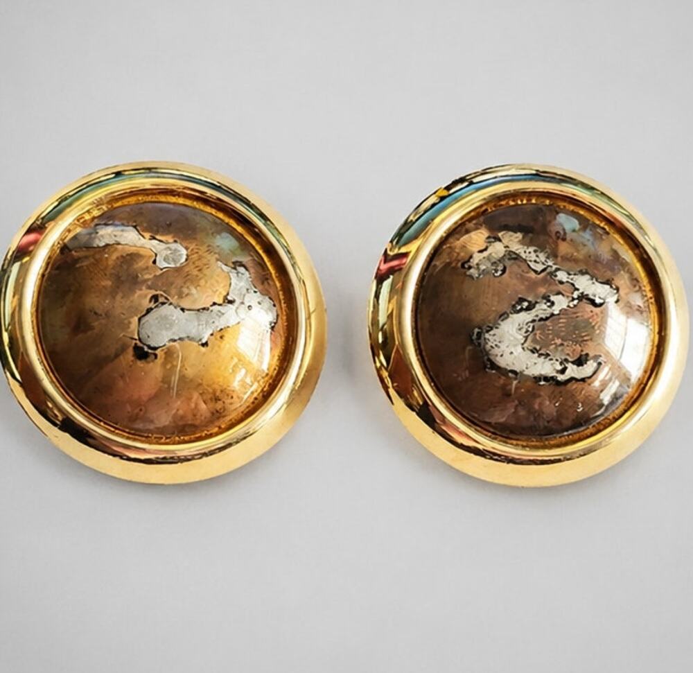 Vintage Large Round Brutalist Pierced Earrings 1.5" Gold-tone Enamel Brown kp-75